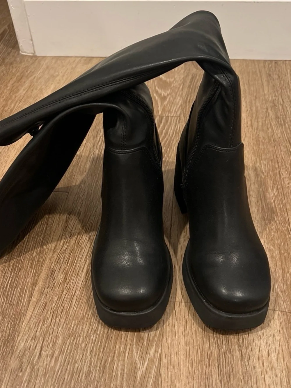 NWOT Steve Madden Berkleigh Black Boots Size 6.5